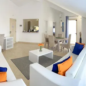 Branco - & Apart Otel Santa Maria