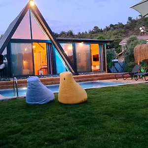 Zeytin Havuzlu Jakuzili Villa Fethiye